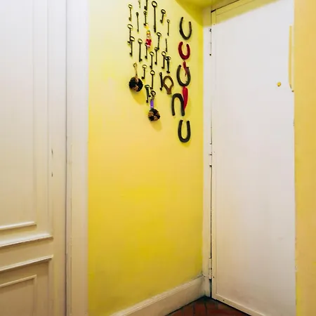 Ma Maison Shared In Chiaia 2 Guest house *