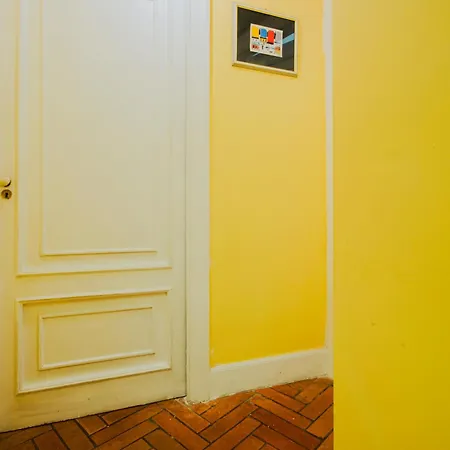 Ma Maison Shared In Chiaia 2 Guest house Naples