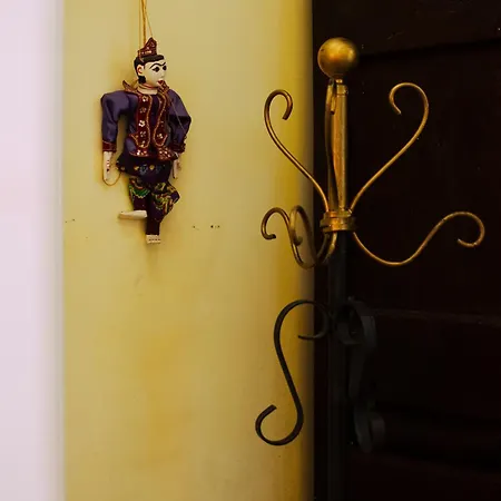 Ma Maison Shared In Chiaia 2 Guest house Naples